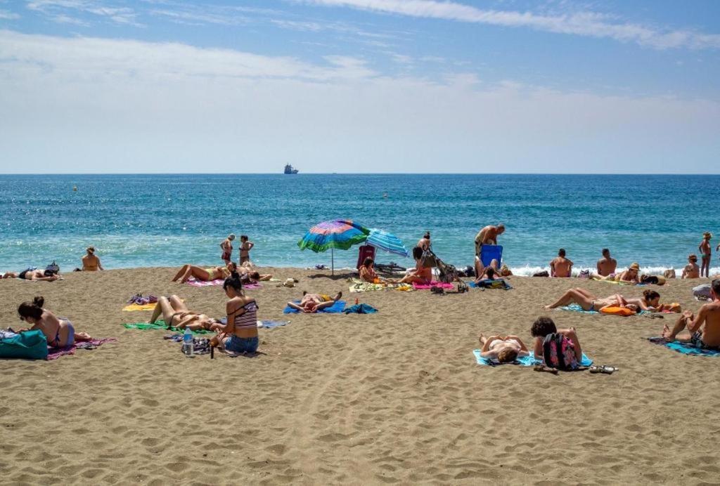 Apartamento Ático Cerca Del Mar Málaga Esterno foto